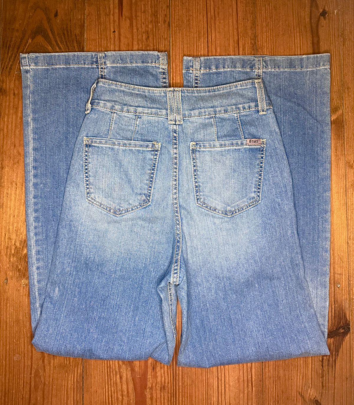 Cruel Girl Light Wash Jeans